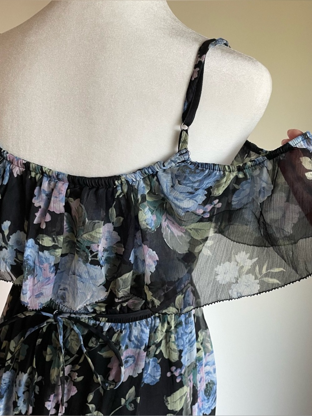 Abercrombie & Fitch Floral High Low Dress XS "Like New" Blue Black Lilac - Picture 6 of 16